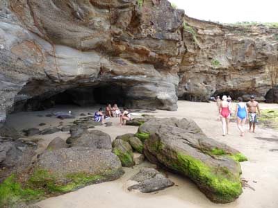 חוף המערות