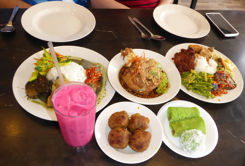 מטעמים בסיור אוכל