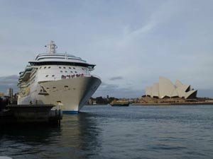 cruise ship at sydney