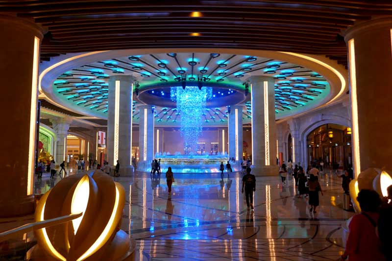 מבואה מהודרת במלון גלקסי