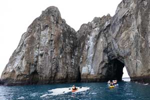 צוקים באי סאן קריסטובל