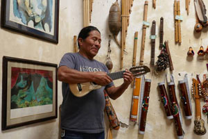 נגן מקומי ליד אוטבלו