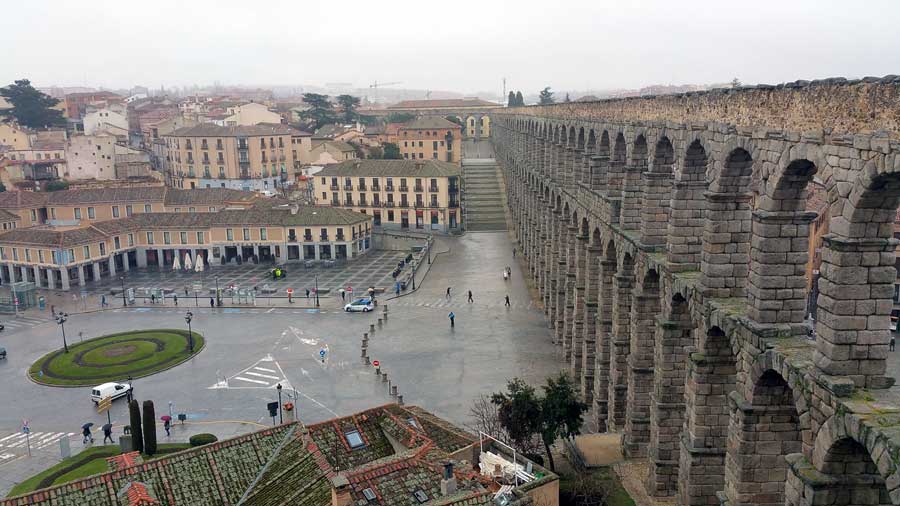 "האקוודוקט של סגוביה" Segovia Aqueduct 
