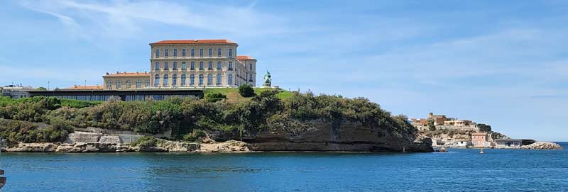 ארמון בפארק דה פארו Palais du Pharo