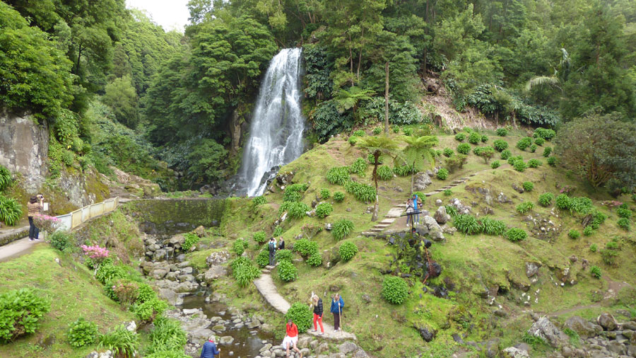 פארק ריברה דוס קלדיירוס Parque Ribeira dos Caldeiros