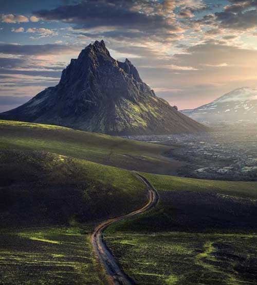 נוף הרים באיסלנד