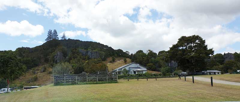 מערות תולעים זוהרות 