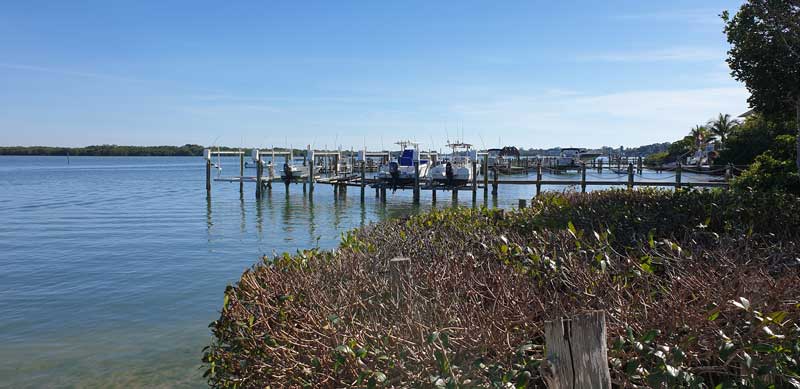 מזחים באי קפטיבה