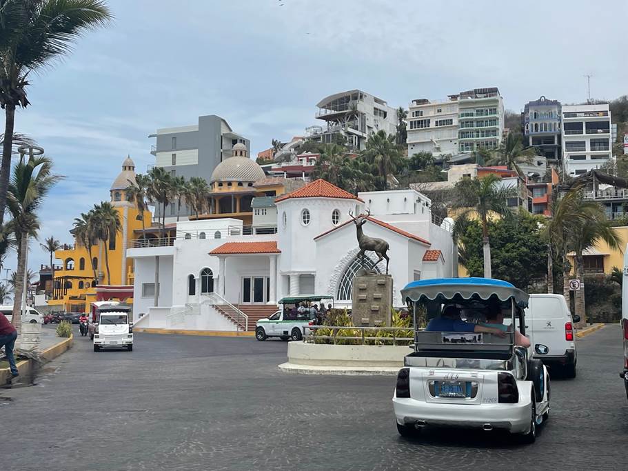 מכונית פתוחה במזטלן