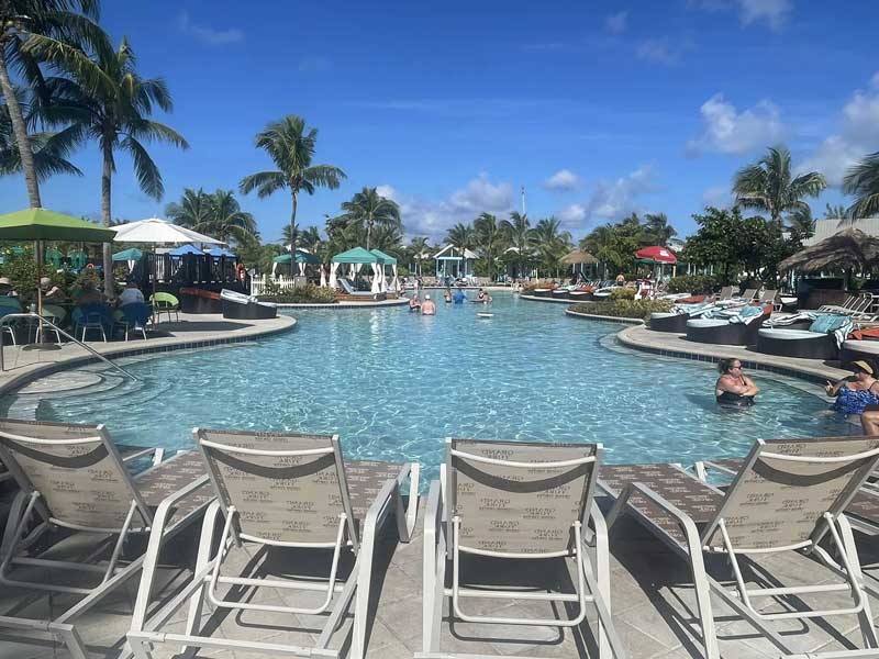 הבריכה בנמל גרנד טורק