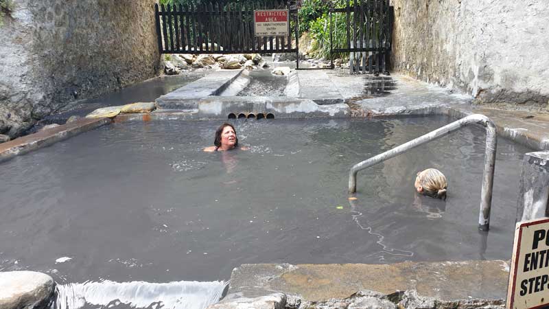 מעיינות גופרית Sulphur Springs בסנט לוסיה