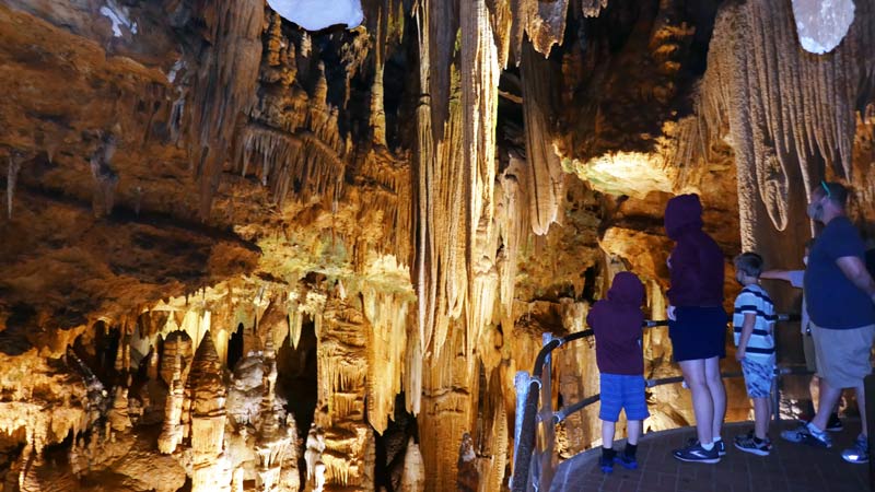 מערות נטיפים לורי Luray